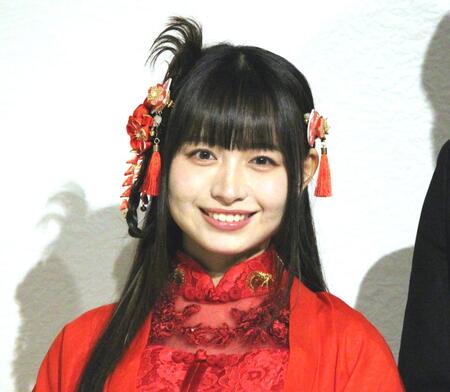 　囲み取材に出席した其原有沙