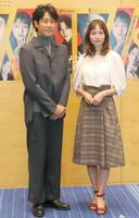 　夫婦を演じる大泉洋（左）と宮﨑あおい