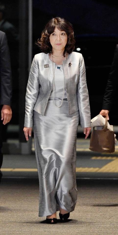 第４次安倍内閣で認証式に出席した片山五月地方創生相＝２０１８年１０月２日