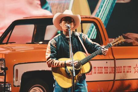 　スケールアップしたステージで熱唱を繰り広げた平井大（撮影・Ｌａｄｙ　Ｂｒｏｗｎ　Ｐｉｃｔｕｒｅｓ）