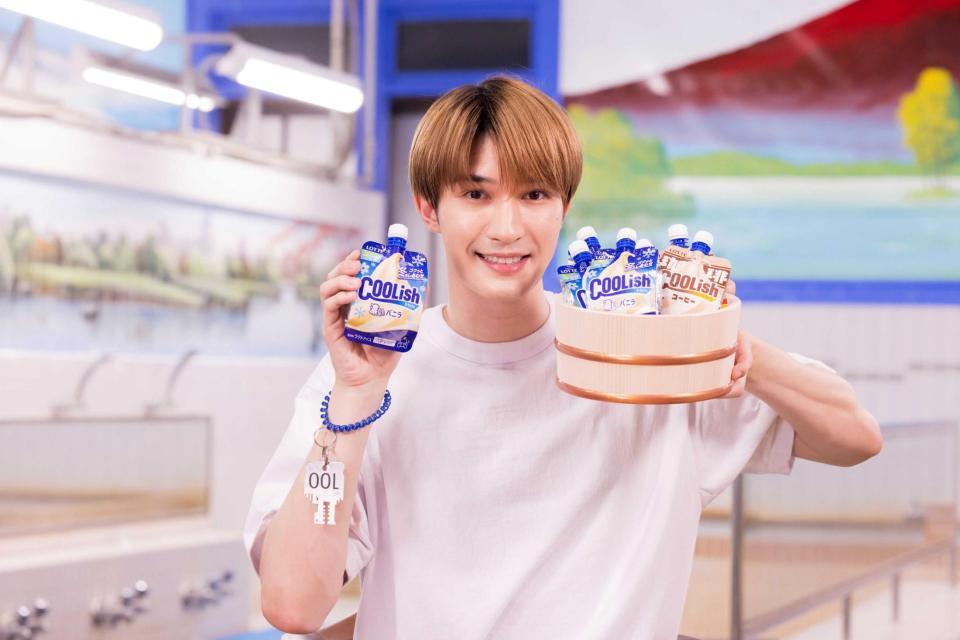 　「クーリッシュ」新ＷＥＢ動画に出演するＳｉｘＴＯＮＥＳのＪＥＳＳＥ