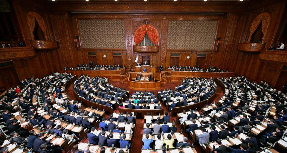 　高市首相の就任後初めての所信表明演説が行われた衆院本会議