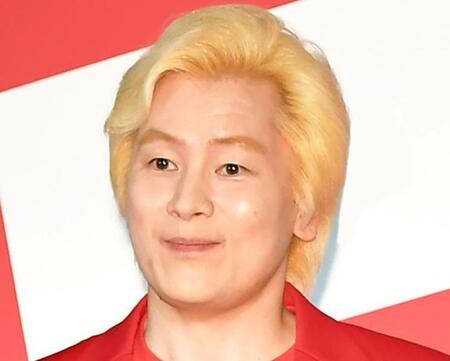 　メイプル超合金・カズレーザー