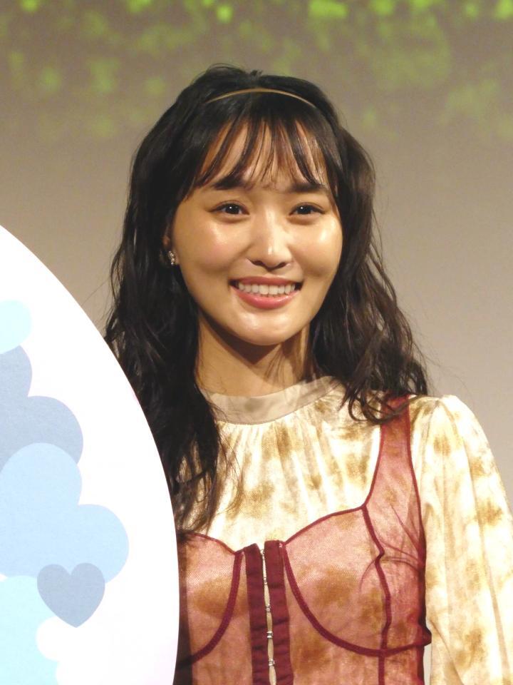 　笑顔の菅井友香