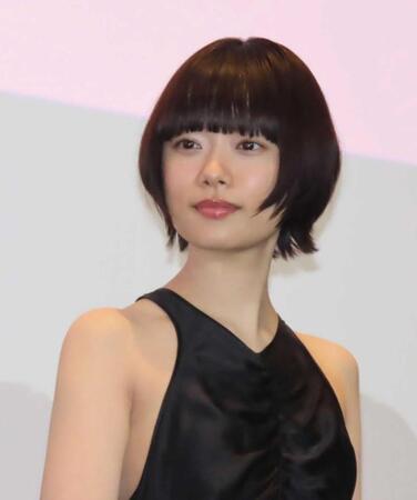 　舞台あいさつに出席した杉咲花