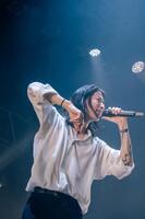 　初Ｚｅｐｐツアーのファイナル公演で熱唱を見せたＩ　Ｄｏｎ’ｔ　Ｌｉｋｅ　Ｍｏｎｄａｙｓ．のＹＵ