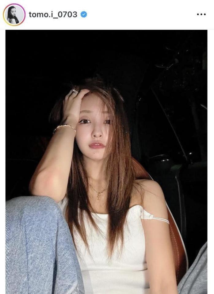 板野友美のインスタグラム＠ｔｏｍｏ．ｉ＿０７０３（１０月２５日付）より