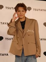 　ポーズを決める高松アロハ