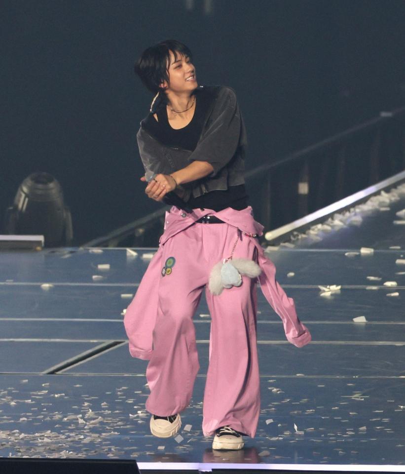 　会場を盛り上げるＴＡＫＩ（撮影・石井剣太郎）