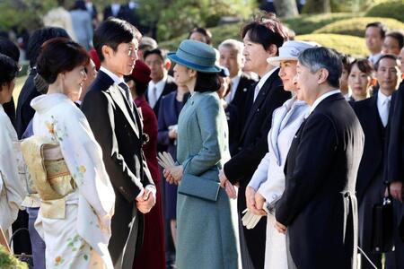 【写真】佐野量子さん 品のある着物姿 久々の姿に騒然 スター騎手を支える妻の顔