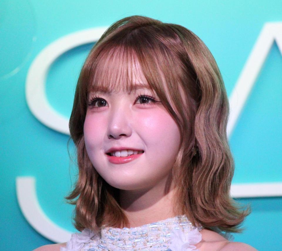 　特別ゲストとして出席したＳＡＹ　ＭＡＹ　ＮＡＭＥのＨＩＴＯＭＩ