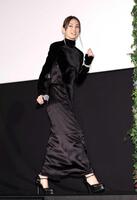 　登壇する北川景子（撮影・佐々木彰尚）