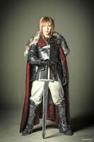 　主演を務める吉田仁人　ⒸＳＱＵＡＲＥ　ＥＮＩＸ