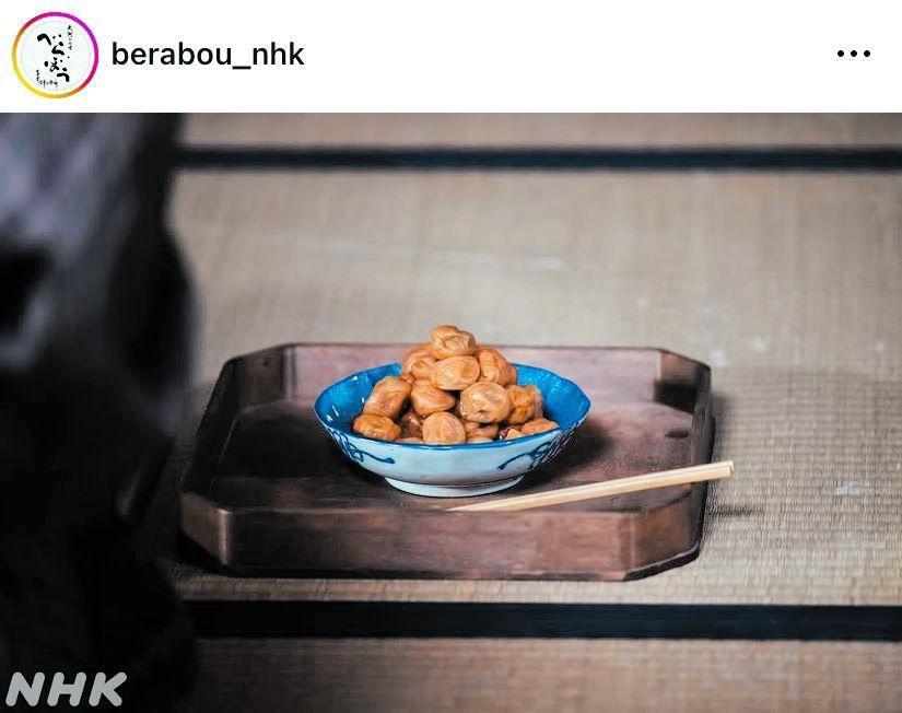 　公式も反応。よ～く見るとめっちゃ山積み。大河ドラマ「べらぼう～蔦重栄華乃夢噺～」のインスタグラム＠ｂｅｒａｂｏｕ＿ｎｈｋより