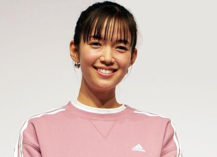 佐藤栞里、ハロウィンで『SLAM DUNK』人気キャラコスプレ ファンは「実写版決定!」