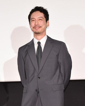 　初日舞台あいさつに登場した坂口健太郎（撮影・開出牧）