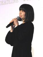 　トークする岸井ゆきの