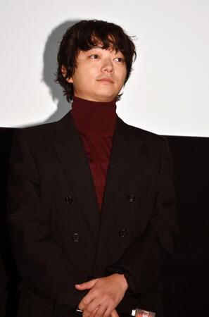 　舞台あいさつに登壇した染谷将太（撮影・持木克友）