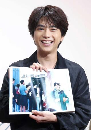 　お気に入りのページを披露するｔｉｍｅｌｅｓｚの佐藤勝利