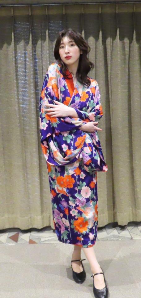 　舞台「ストリッパー物語」に主演の日比美思