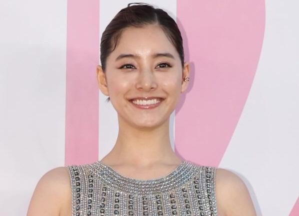 　新木優子