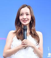 　イベントに登場した板野友美（撮影・開出牧）