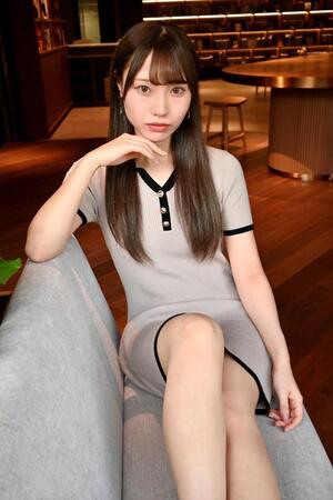 初写真集「なんとかなるなる」を発売した川越紗彩（撮影：野木原晃一）