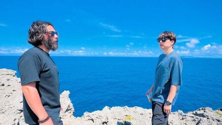 　初回で山田孝之とコラボする山崎育三郎（右）