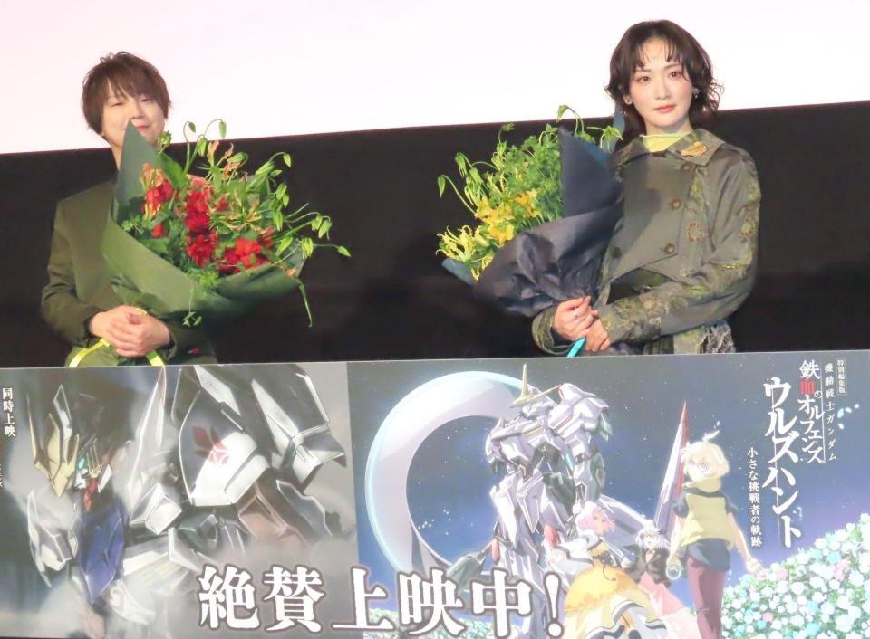 　生駒里奈（右）と河西健吾