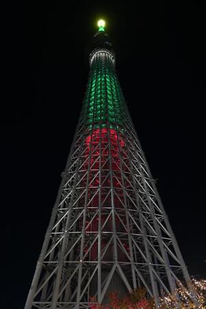 　点灯された東京スカイツリー（撮影・園田高夫）