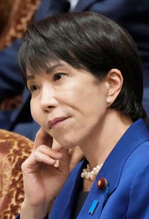 　衆院予算委で質問を聞く高市首相