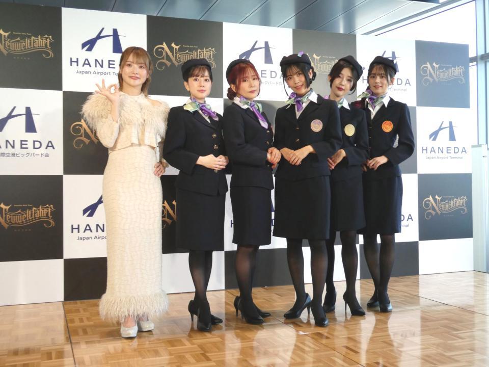 　（左から）なつぽい、工藤晴香、櫻川めぐ、相羽あいな、志崎樺音、中島由貴