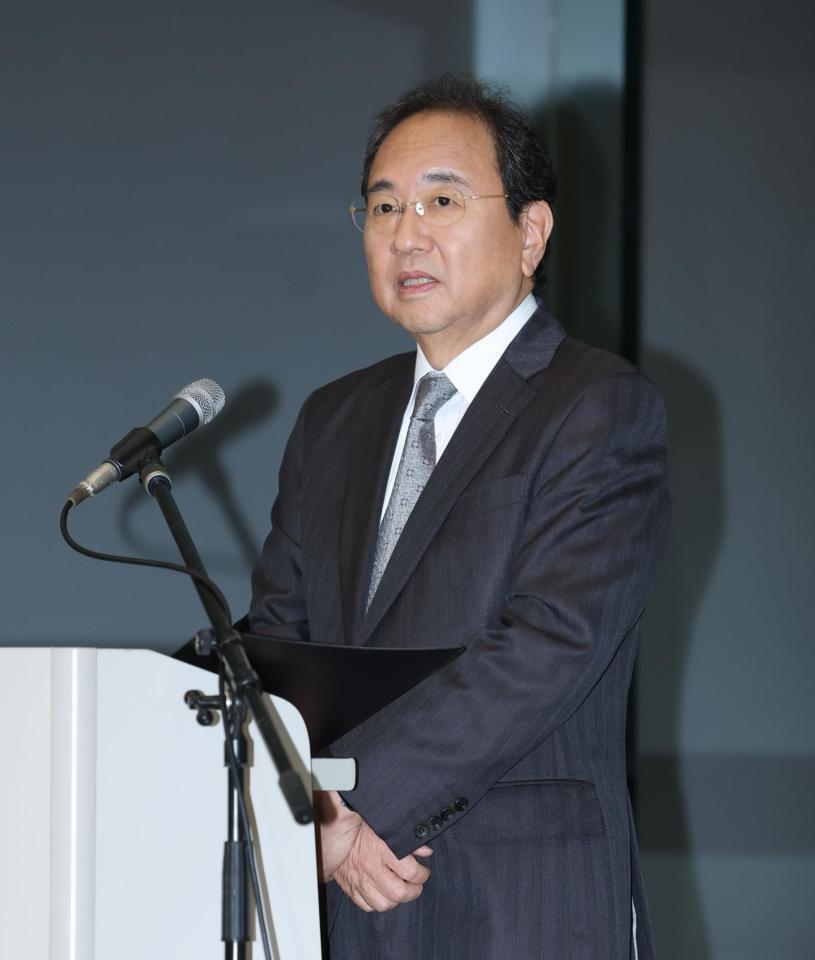 　会見するフジテレビ・清水賢治社長（撮影・金田祐二）