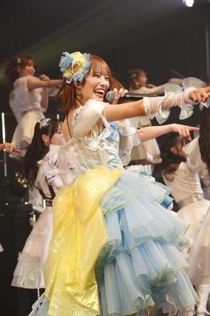 NMB2代目キャプテン・小嶋花梨 涙の卒コン「グループを守れたこと