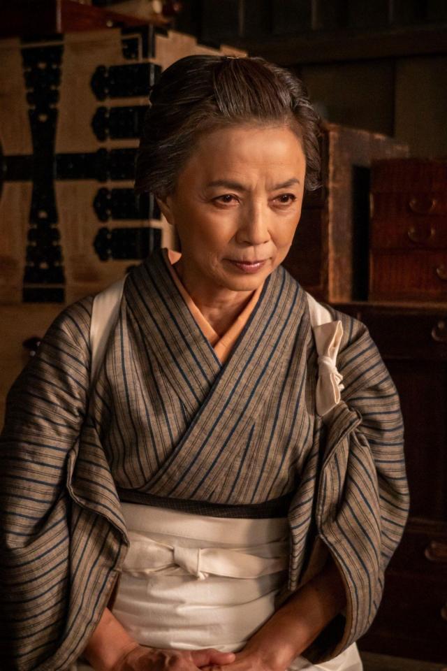 　産婆役で出演する榊原郁恵