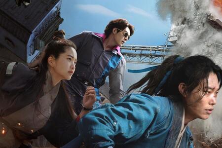 　韓国映画「超時空英雄伝エイリアノイド」メインビジュアル（左から）キム・テリ、キム・ウビン、リュ・ジュンヨル　©ＣＡＰＥＲ　ＦＩＬＭ．　ＡＬＬ　ＲＩＧＨＴＳ　ＲＥＳＥＲＶＥＤ