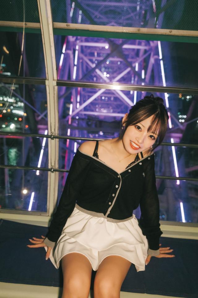 　入内嶋涼　１ｓｔ写真集＝撮影／時永大吾