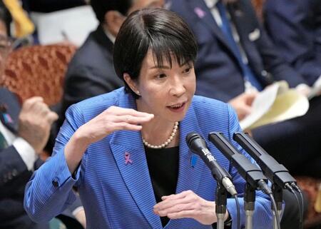 　参院予算委で答弁する高市首相