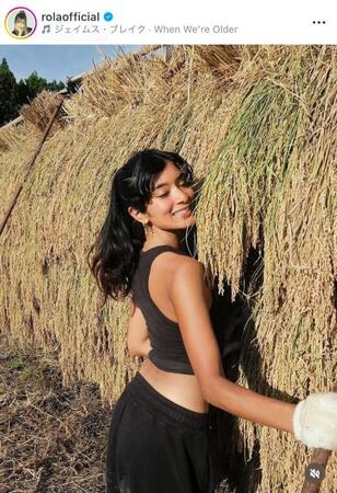 米を収穫するローラのインスタグラム＠ｒｏｌａｏｆｆｉｃｉａｌより