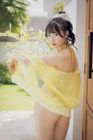 　伊織芽衣１ｓｔ写真集「芽色-めいろ-」ⓒＫＡＤＯＫＡＷＡ　ＰＨＯＴＯ／田中智久　