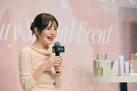 　「オトナの美容祭２０２５」で美について語る梨花＝撮影／三瓶康友（ＹＡＳＵＴＯＭＯ　ＳＡＮＰＥＩ）