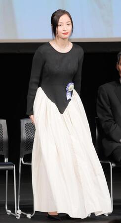 　最優秀女優賞を受賞した広瀬すず（撮影・吉澤敬太）