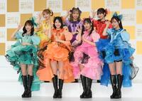 　ＦＲＵＩＴＳ　ＺＩＰＰＥＲの（左から）櫻井優衣、早瀬ノエル、鎮西寿々歌、仲川瑠夏、松本かれん、月足天音、真中まな（撮影・堀内翔）