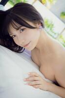 　伊織芽衣１ｓｔ写真集「芽色-めいろ-」ⓒＫＡＤＯＫＡＷＡ　ＰＨＯＴＯ／田中智久　