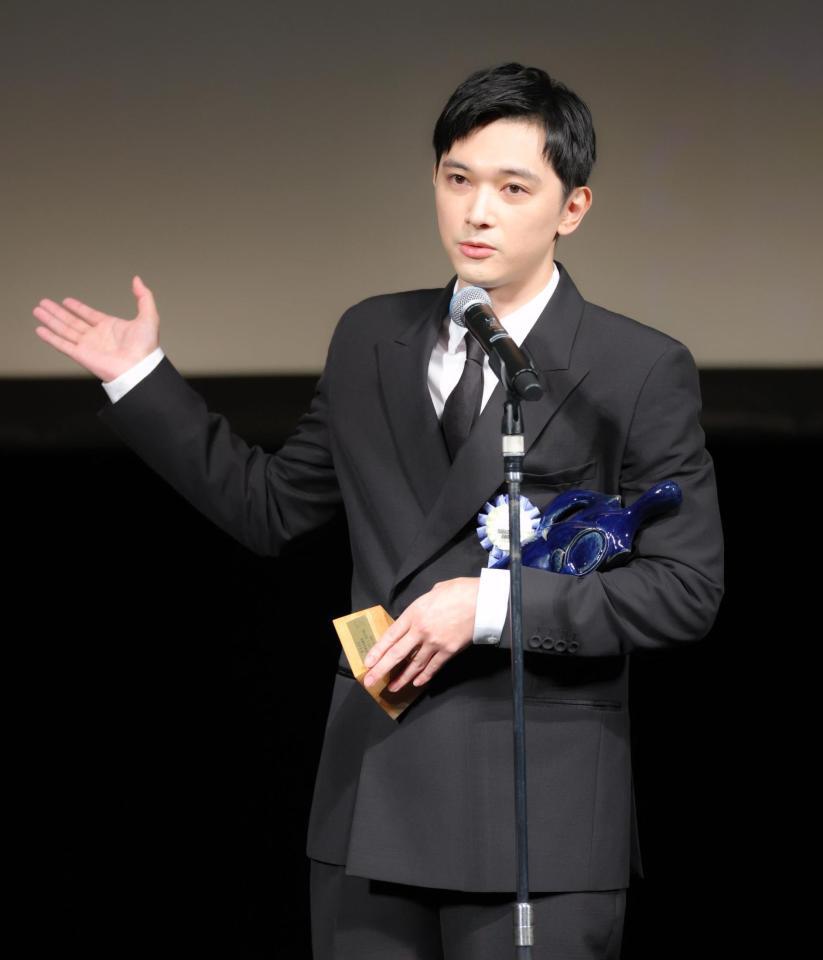 　最優秀男優賞を受賞した吉沢亮（撮影・吉澤敬太）