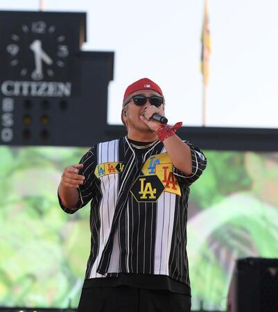 　熱唱する湘南乃風のＲＥＤ　ＲＩＣＥ（撮影・西田忠信）