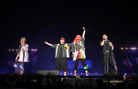 　パフォーマンスで会場を盛り上げる湘南乃風（撮影・西田忠信）