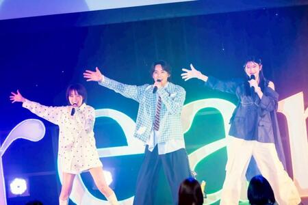 　Ｄｒｅａｍ５として１日限りの復活イベントを行った（左から）大原優乃、高野洸、日比美思