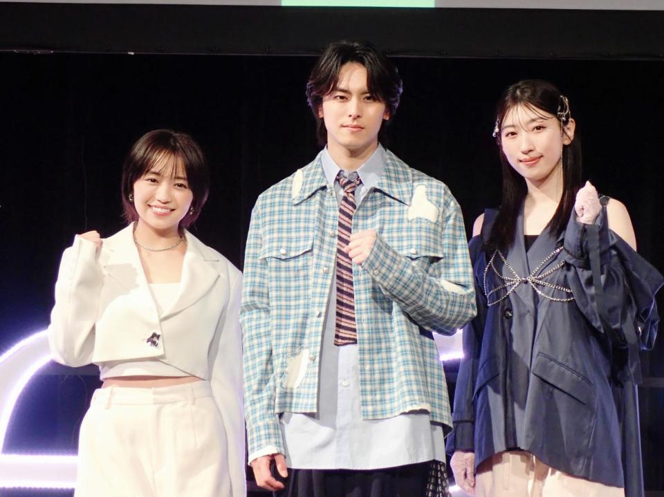 　Ｄｒｅａｍ５として１日限りの復活イベントを行った（左から）大原優乃、高野洸、日比美思