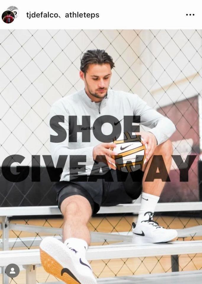 　トリー・デファルコ選手のインスタグラム＠ｔｊｄｅｆａｌｃｏ（２月７日付）より 